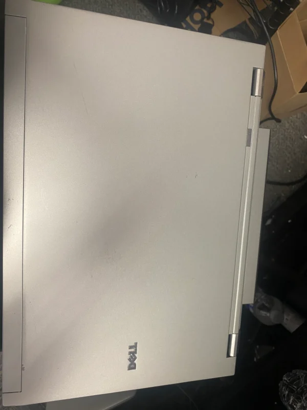 Dell latitude E6510 intel core i5CPU M540@2.53GHz 4GB RAM/128SSD Window 10 Pro.