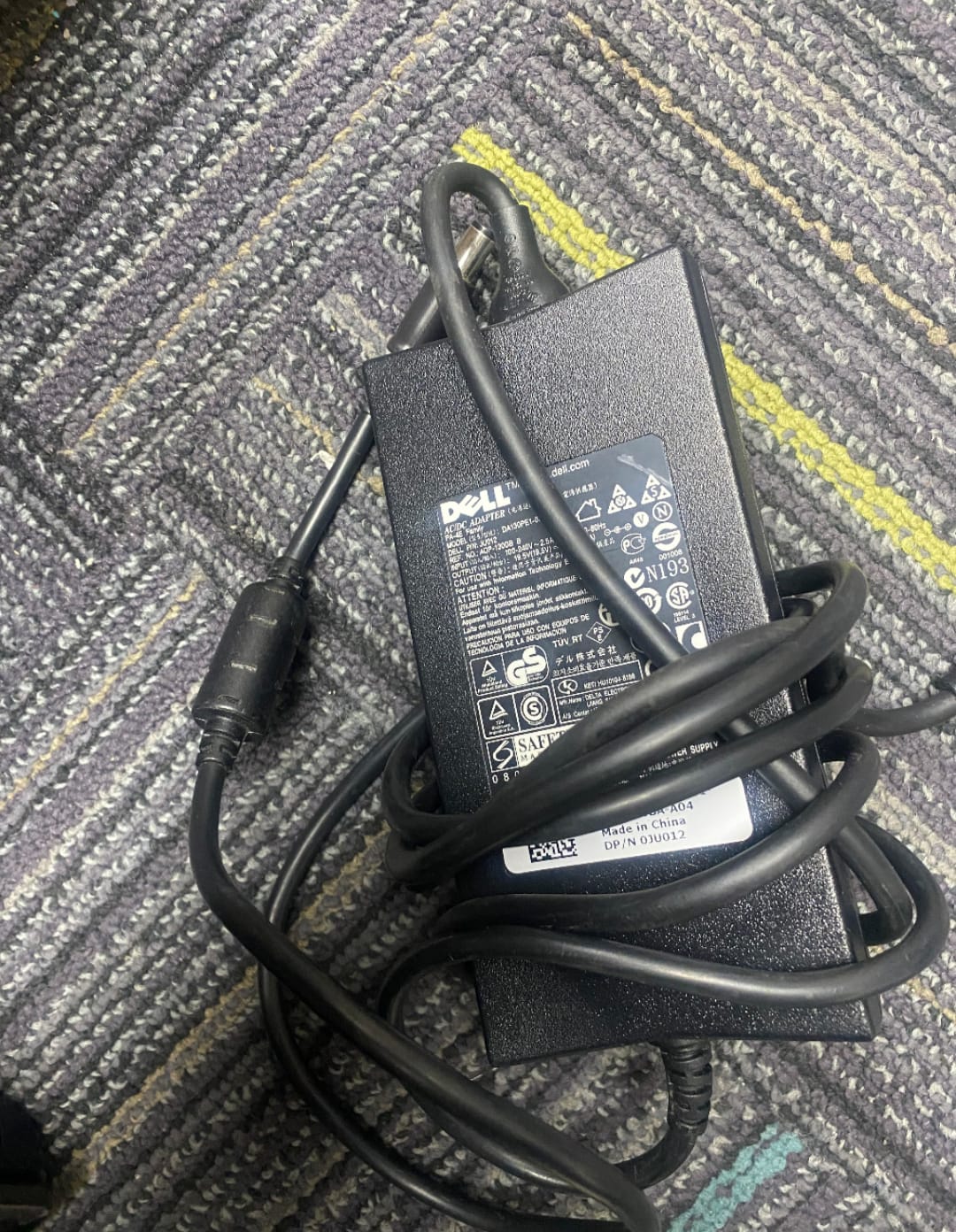 Dell 65W AC/DC adapter USB type C Model DA65NM190 input-100-240V - Image 3